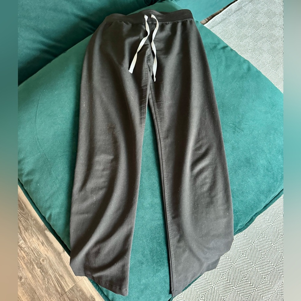 Figs straight leg scrub pants